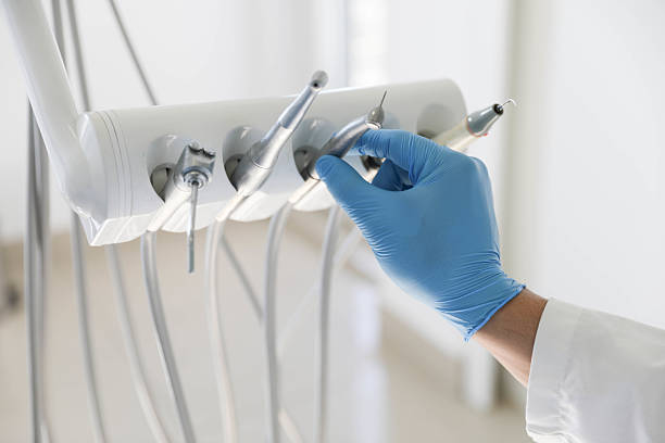 Professional Tooth Extraction technician working in Waxahachie, TX